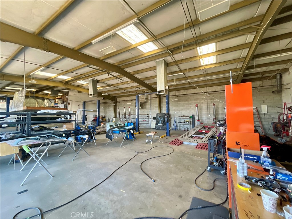 4751 N El Capitan Property Photo 6
