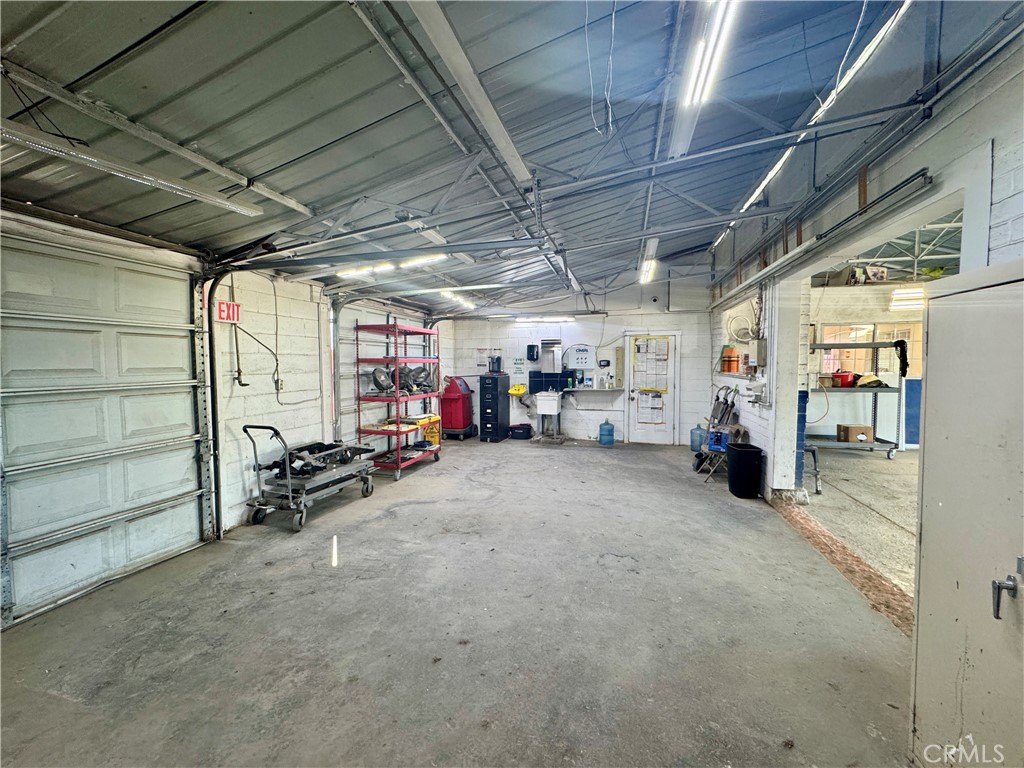 1217 E Yosemite Property Photo 16