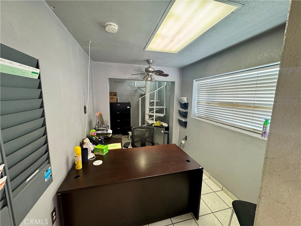 1217 E Yosemite Property Photo 23