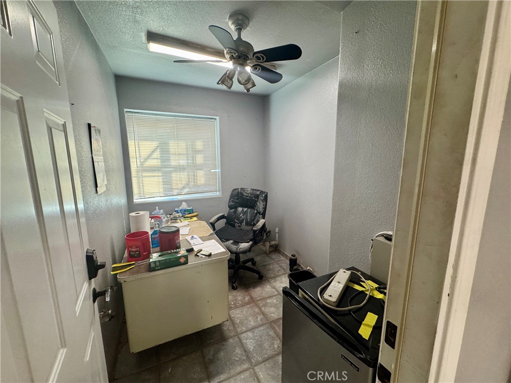 1217 E Yosemite Property Photo 27