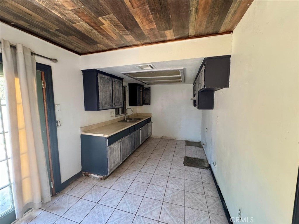 1620 N D Property Photo 5