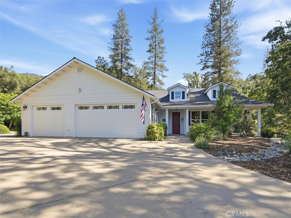46088 Sutton Property Photo 2