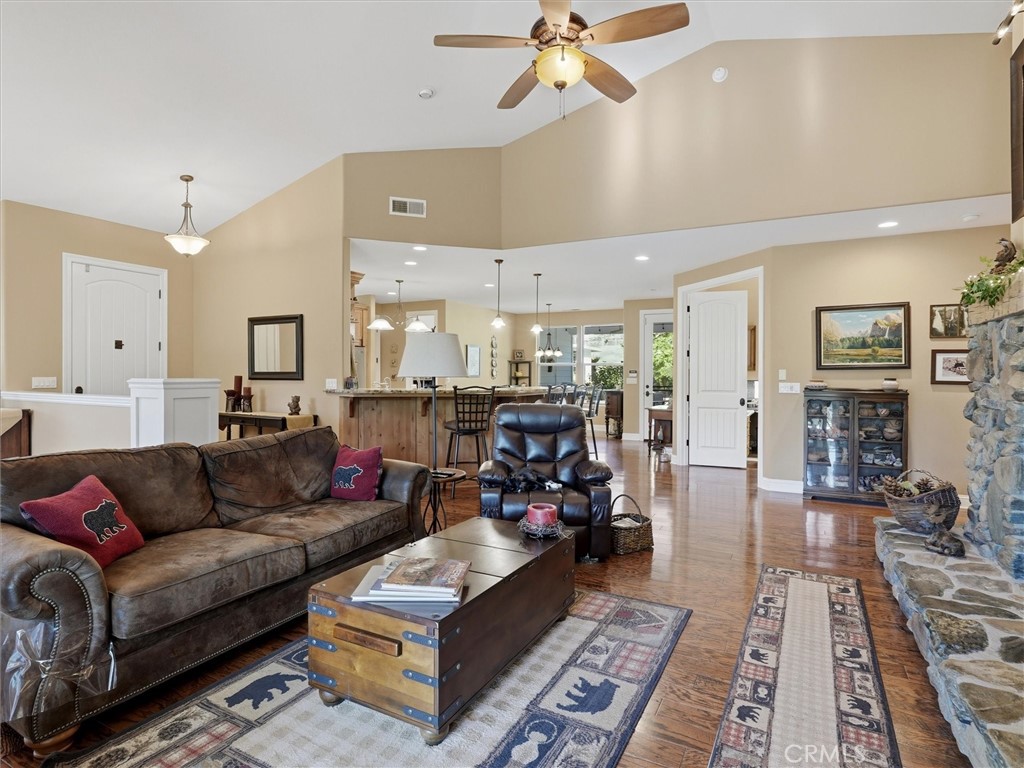 46088 Sutton Property Photo 16