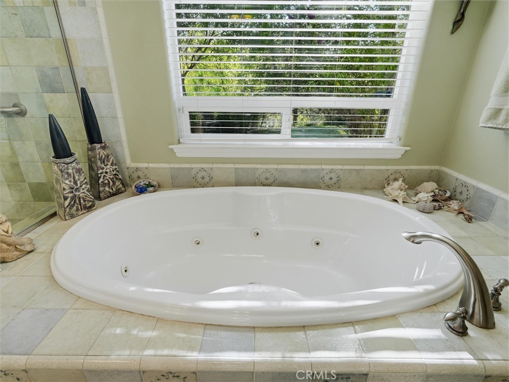 46088 Sutton Property Photo 33