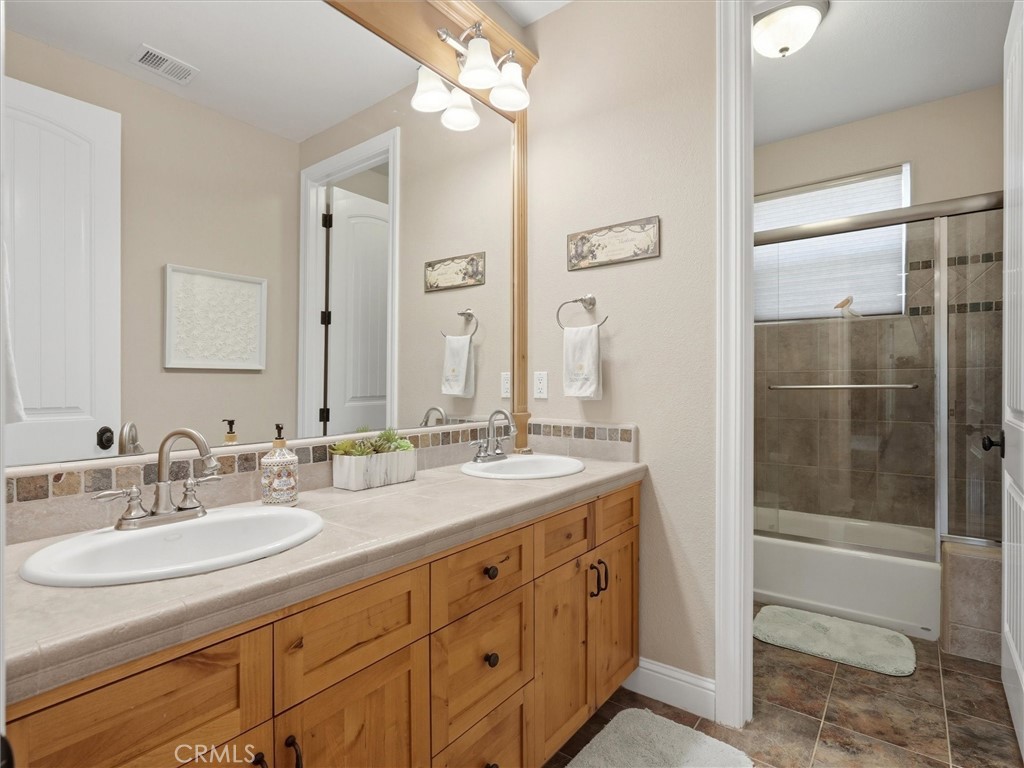 46088 Sutton Property Photo 34