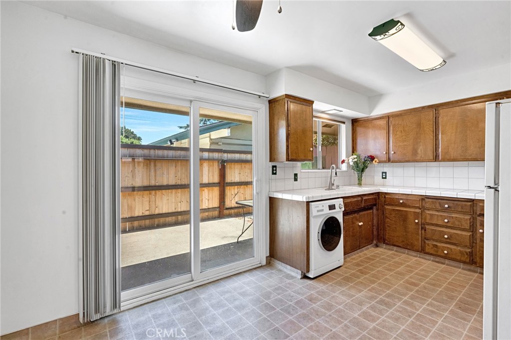 182 W Barstow Avenue A Property Photo 7