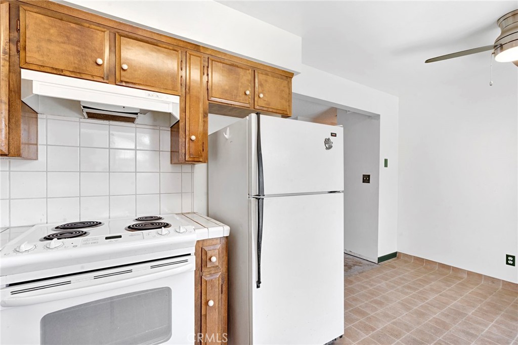 182 W Barstow Avenue A Property Photo 10
