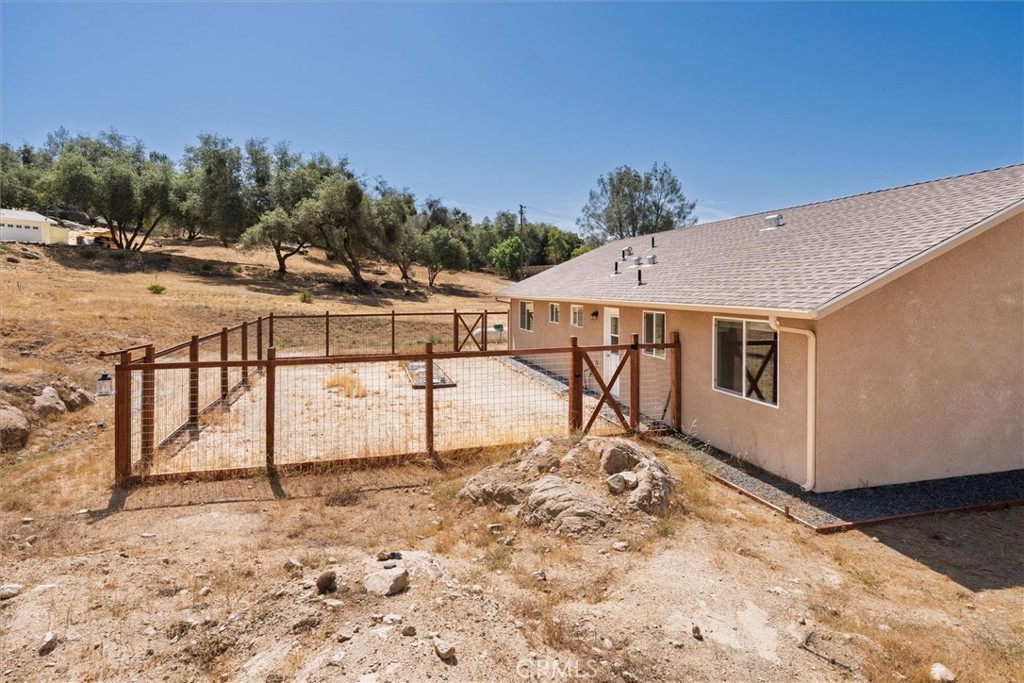 29215 Yosemite Springs Property Photo 26