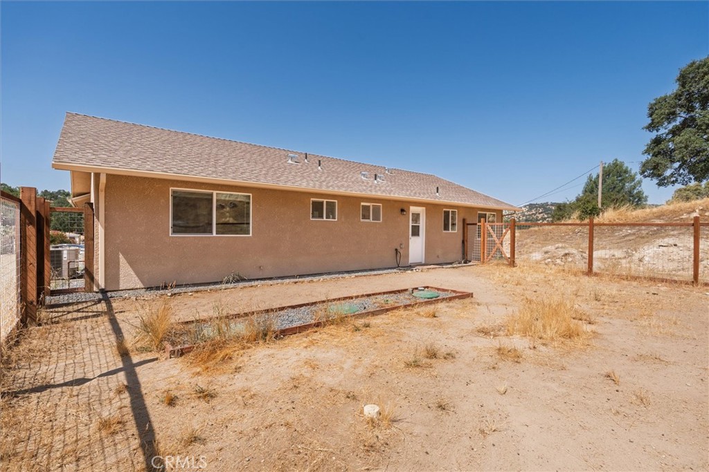 29215 Yosemite Springs Property Photo 32