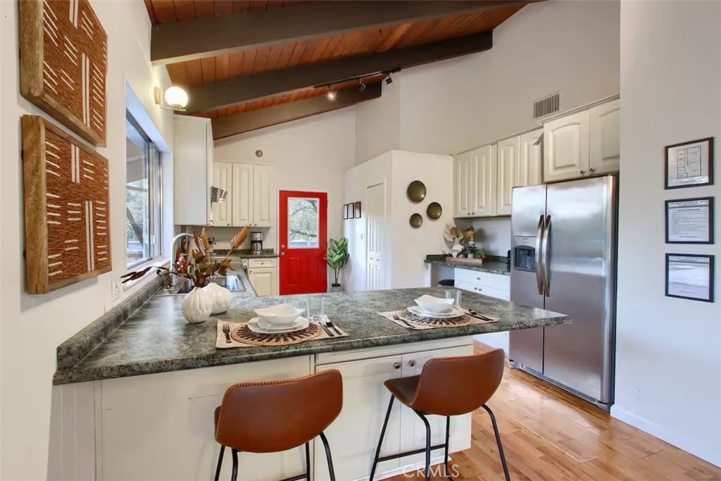 2711 Parmabelle Road Property Photo 7