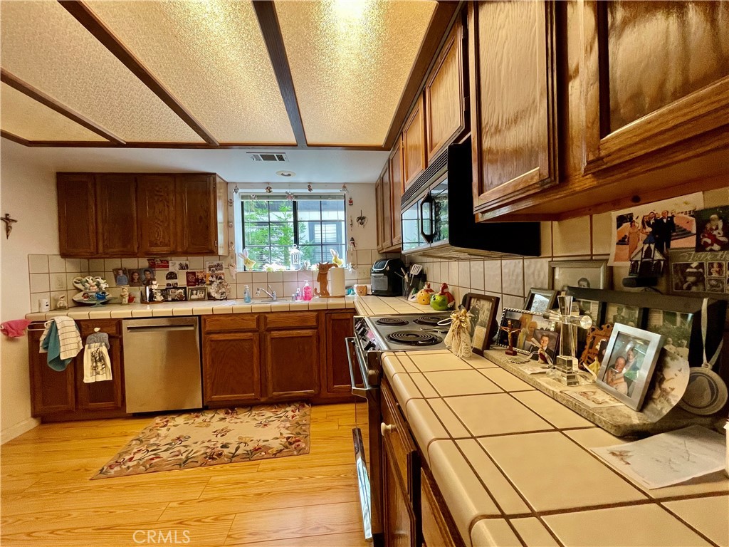 40642 Road 222 Property Photo 6