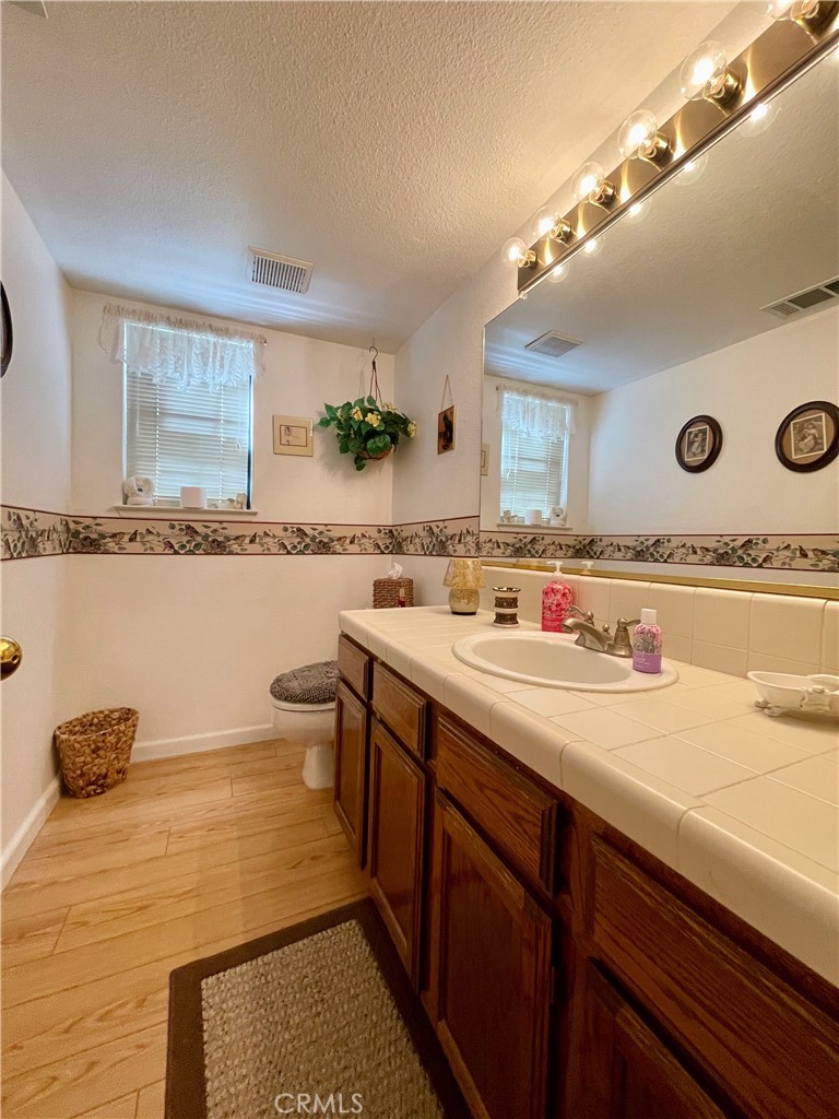 40642 Road 222 Property Photo 8