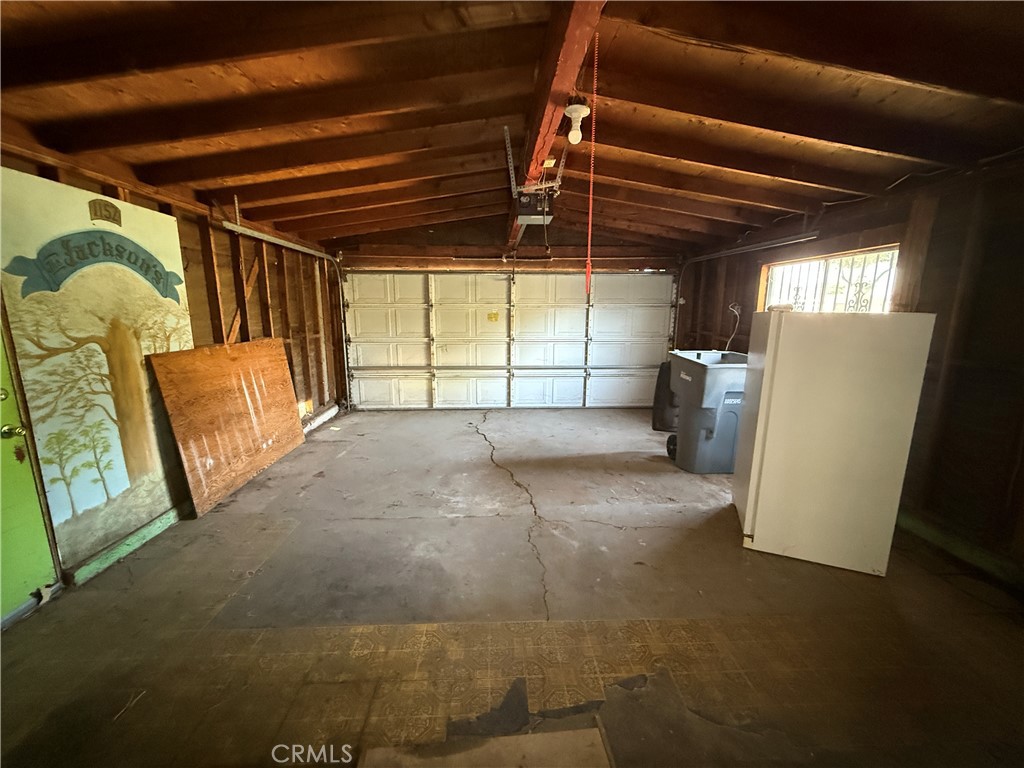 1152 E Drummond Property Photo 21