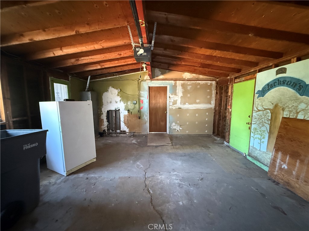 1152 E Drummond Property Photo 22