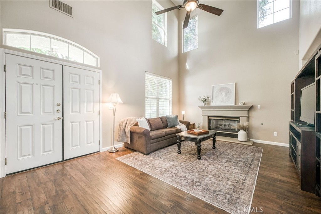 2612 E Shea Drive Property Photo 6