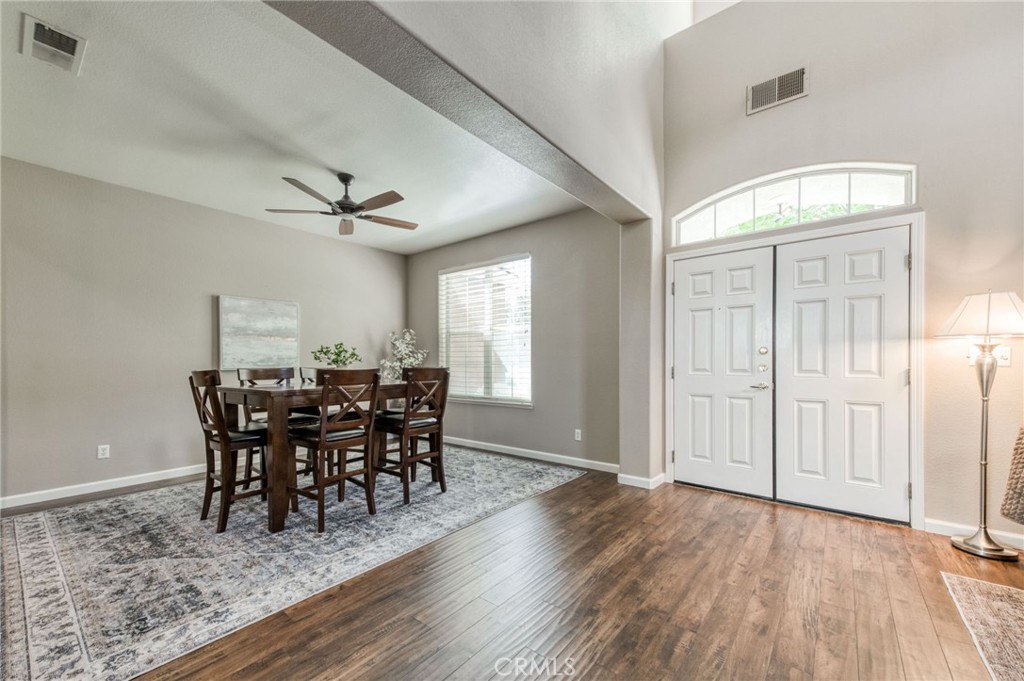 2612 E Shea Drive Property Photo 11