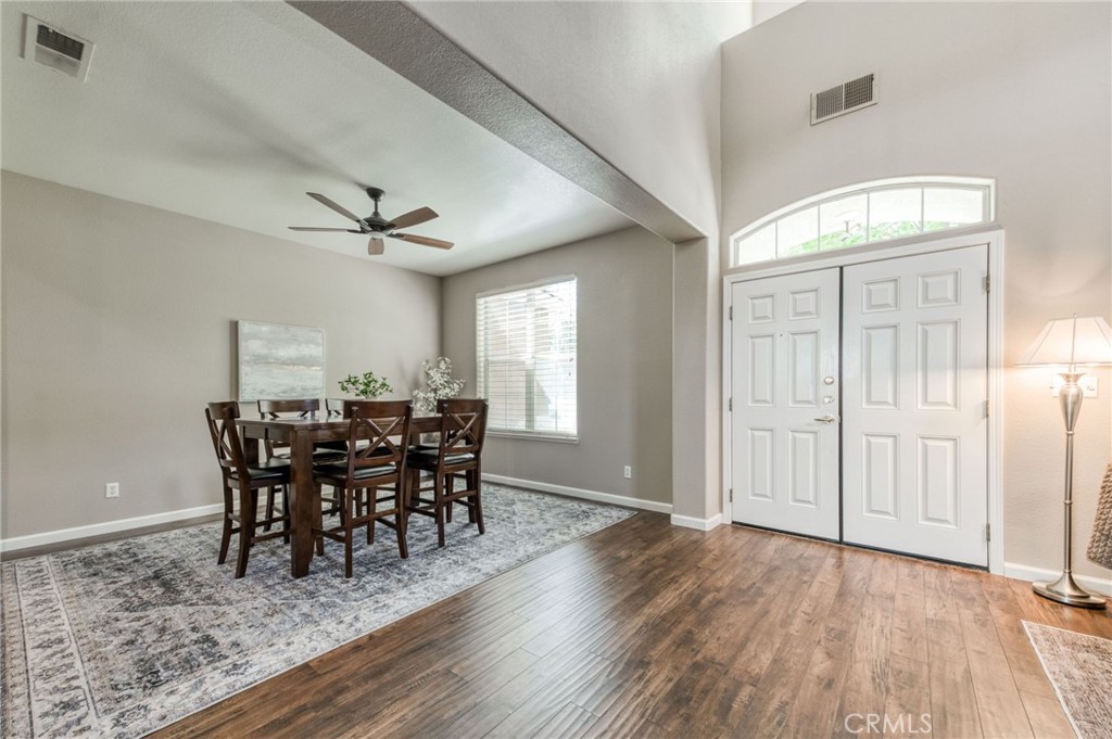 2612 E Shea Drive Property Photo 11