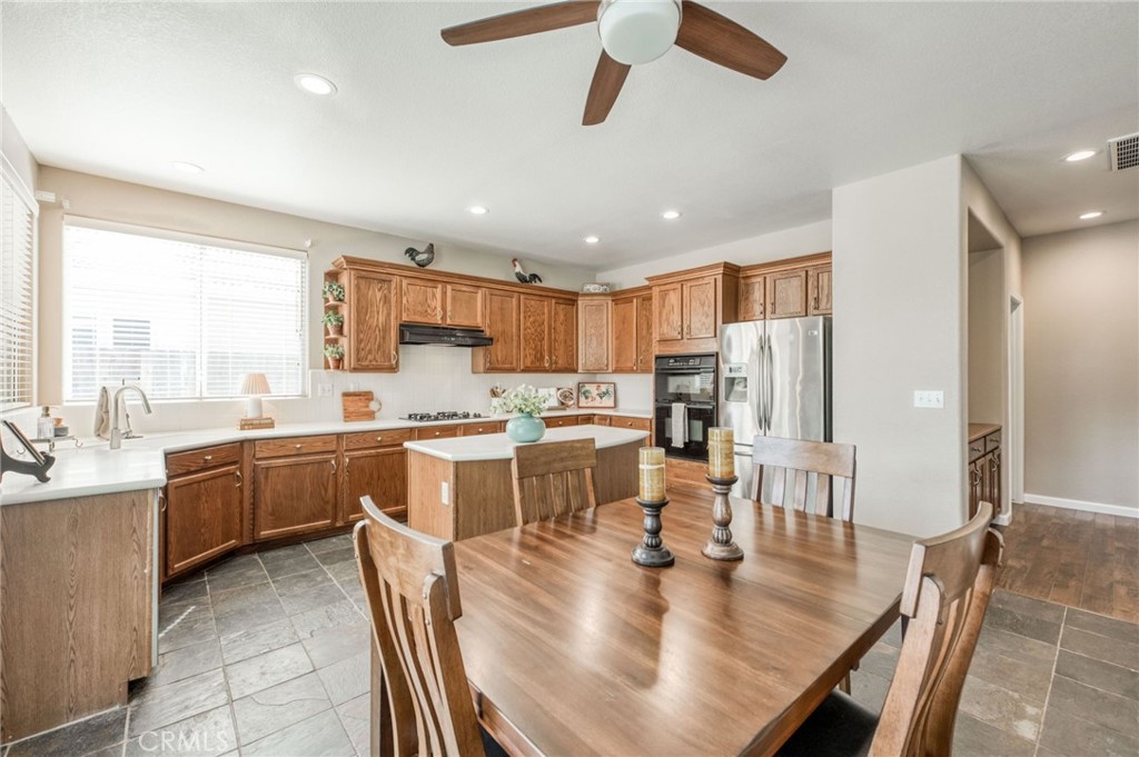 2612 E Shea Drive Property Photo 27