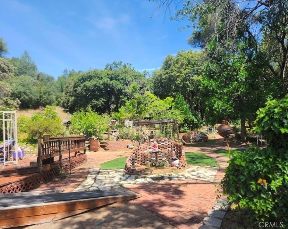 5021 Watt Road Property Photo 16