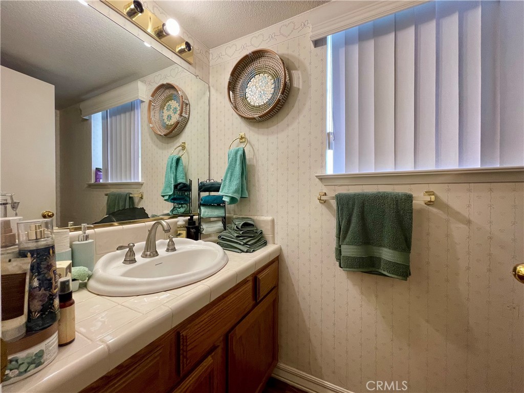 40596 Road 222 Property Photo 12