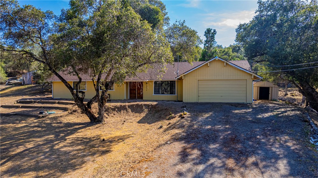 29610 Kit Carson Court Property Photo 1