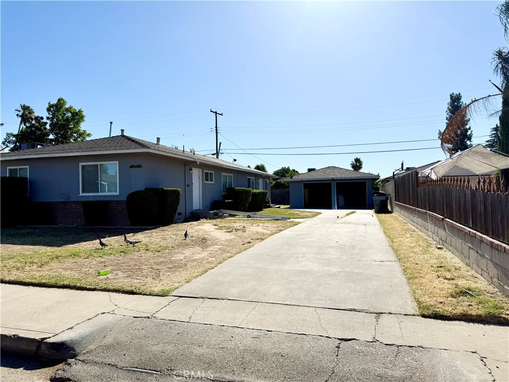 2104 Mayfair W Property Photo 1