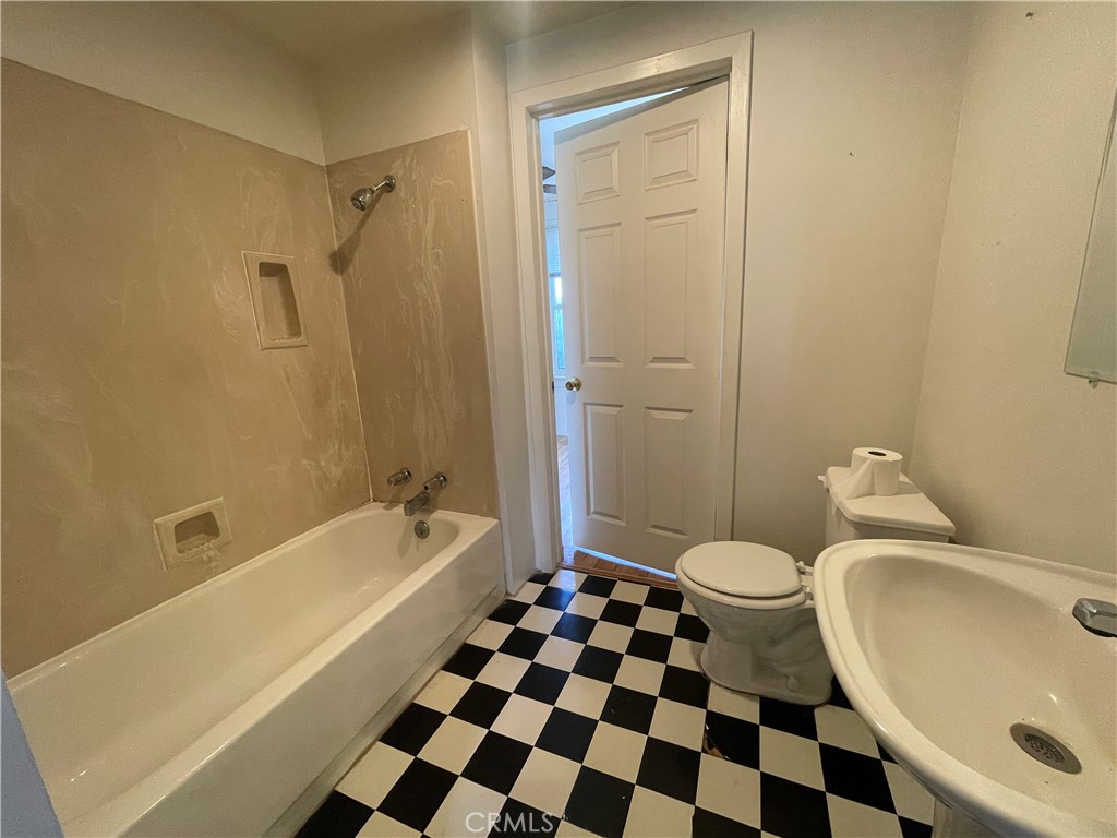 356 California Street Property Photo 9