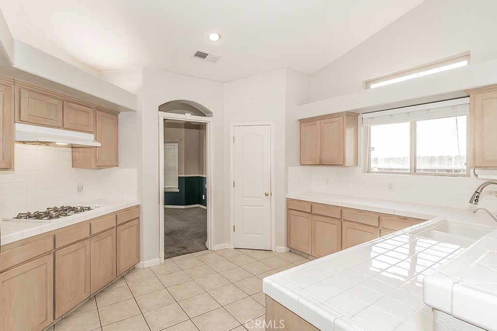 6589 E Michigan Property Photo 15