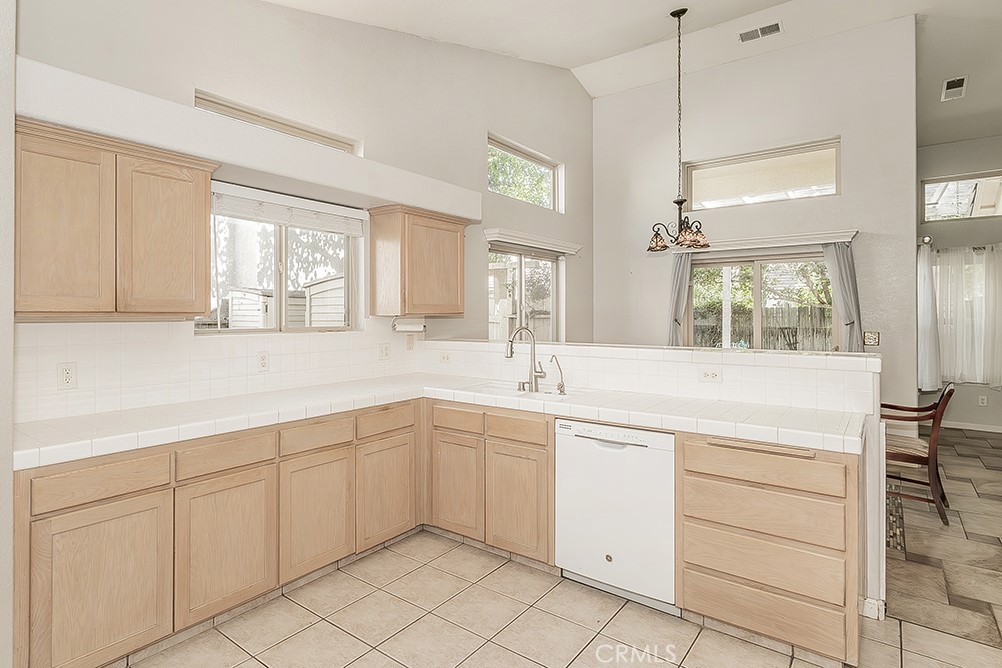 6589 E Michigan Property Photo 16