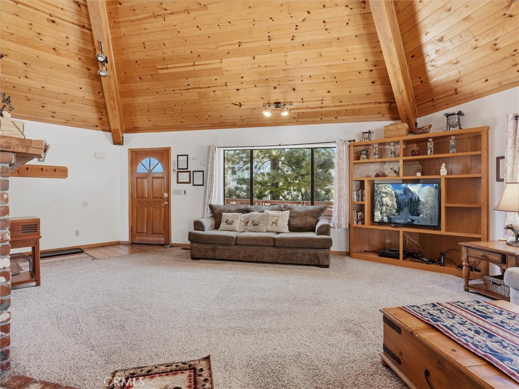 7273 Yosemite Park Property Photo 8