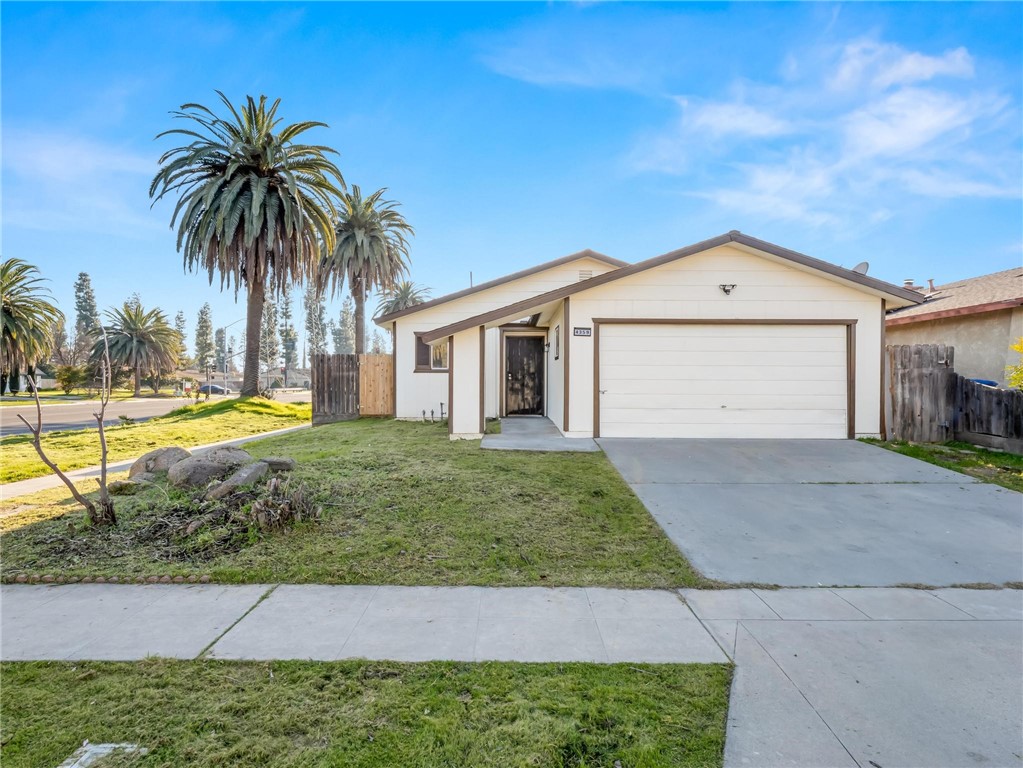 4359 W Cardiff Property Photo 1