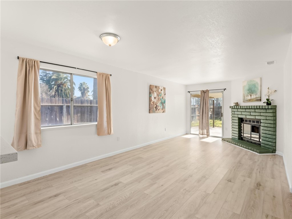 4359 W Cardiff Property Photo 7
