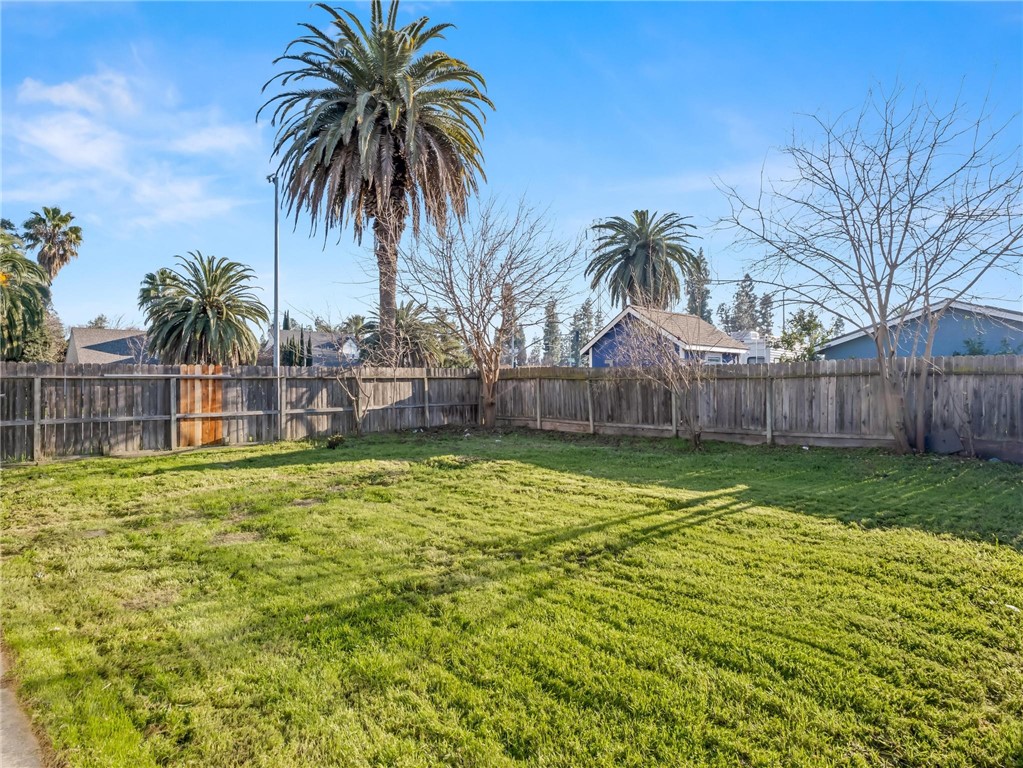 4359 W Cardiff Property Photo 24