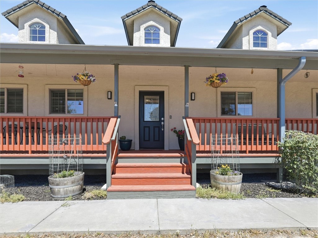 42781 Badger Circle Drive Property Photo 1