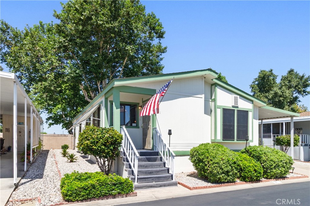 1500 Held Property Photo 3