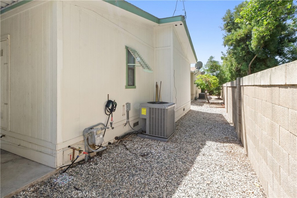 1500 Held Property Photo 29