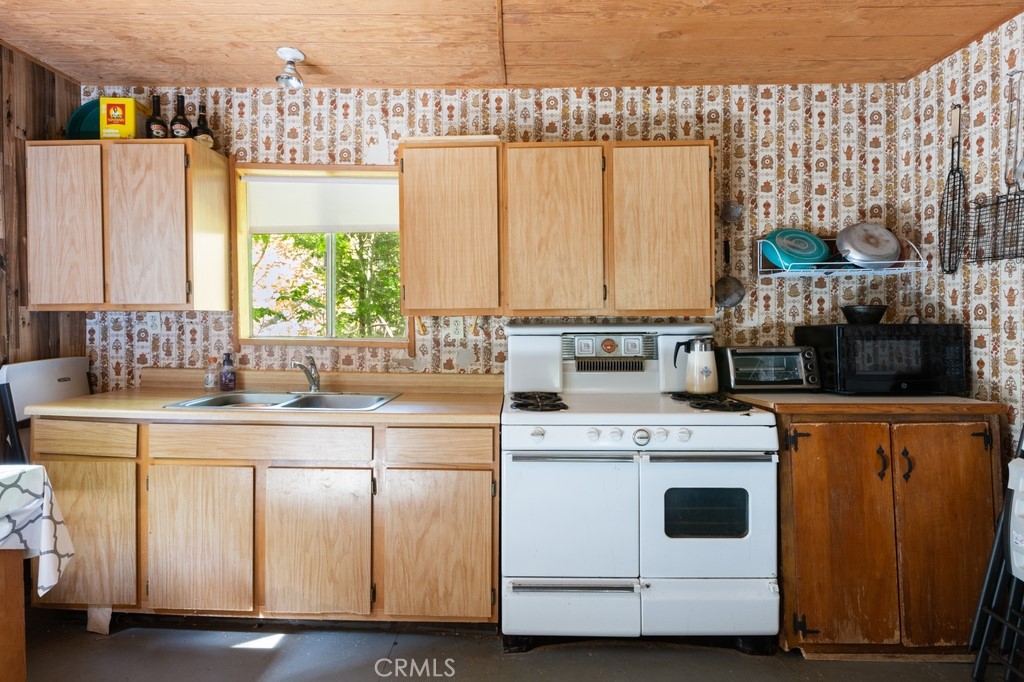 0 Ca-245 Property Photo 10