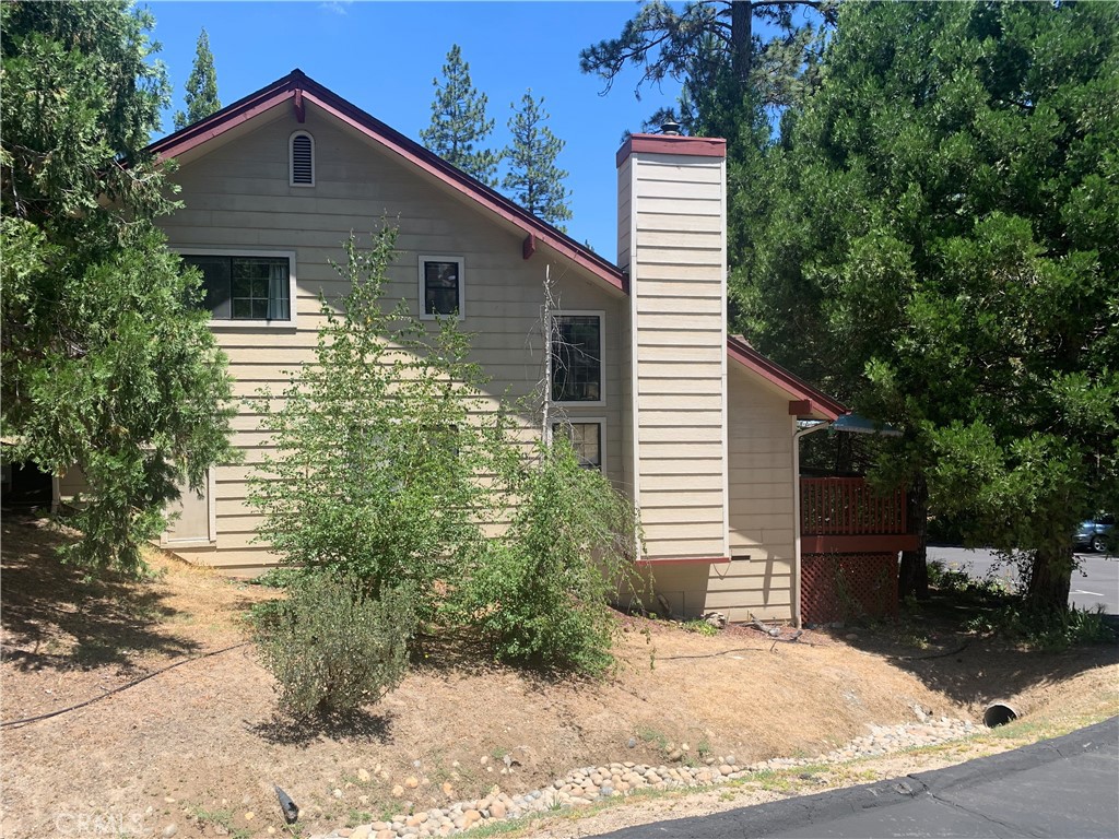 40513 Saddleback Property Photo 1