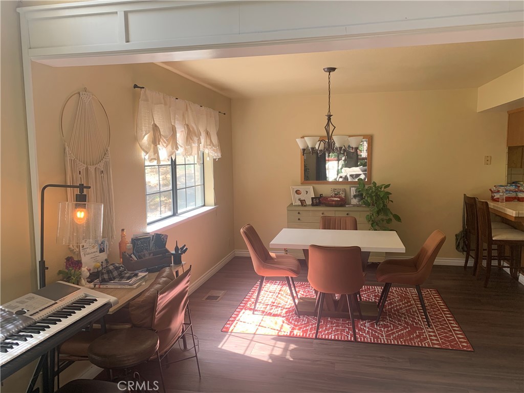 40513 Saddleback Property Photo 4