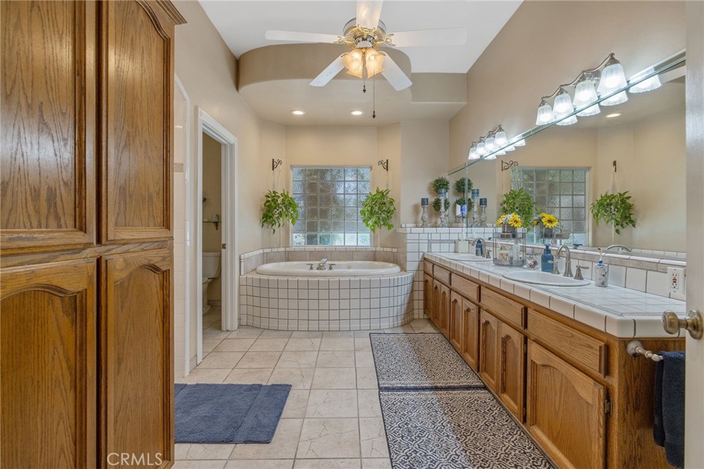 2833 E Laura Court Property Photo 46