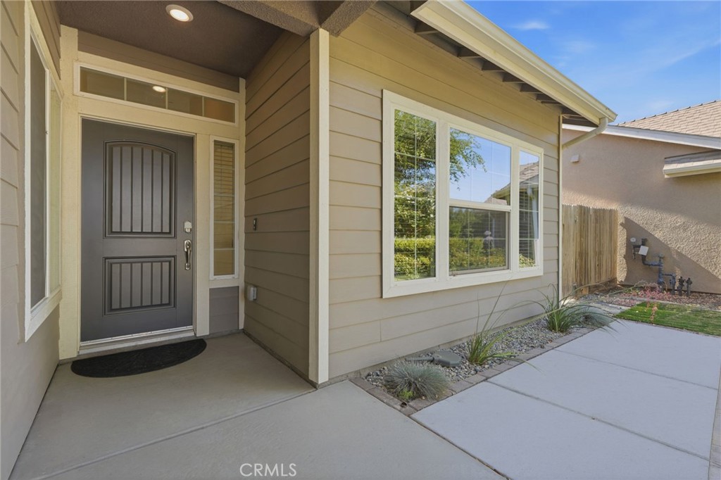 2025 Madeline Drive Property Photo 10