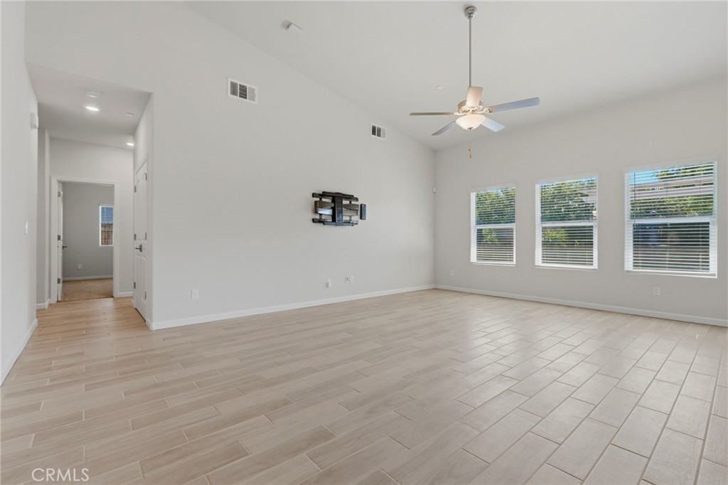 2025 Madeline Drive Property Photo 13