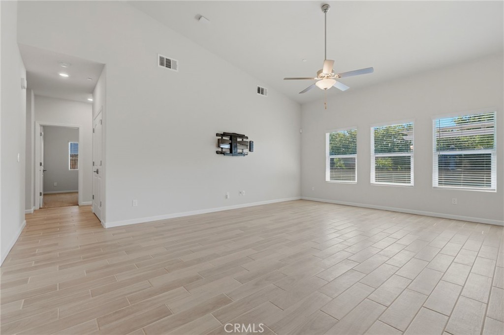 2025 Madeline Drive Property Photo 13