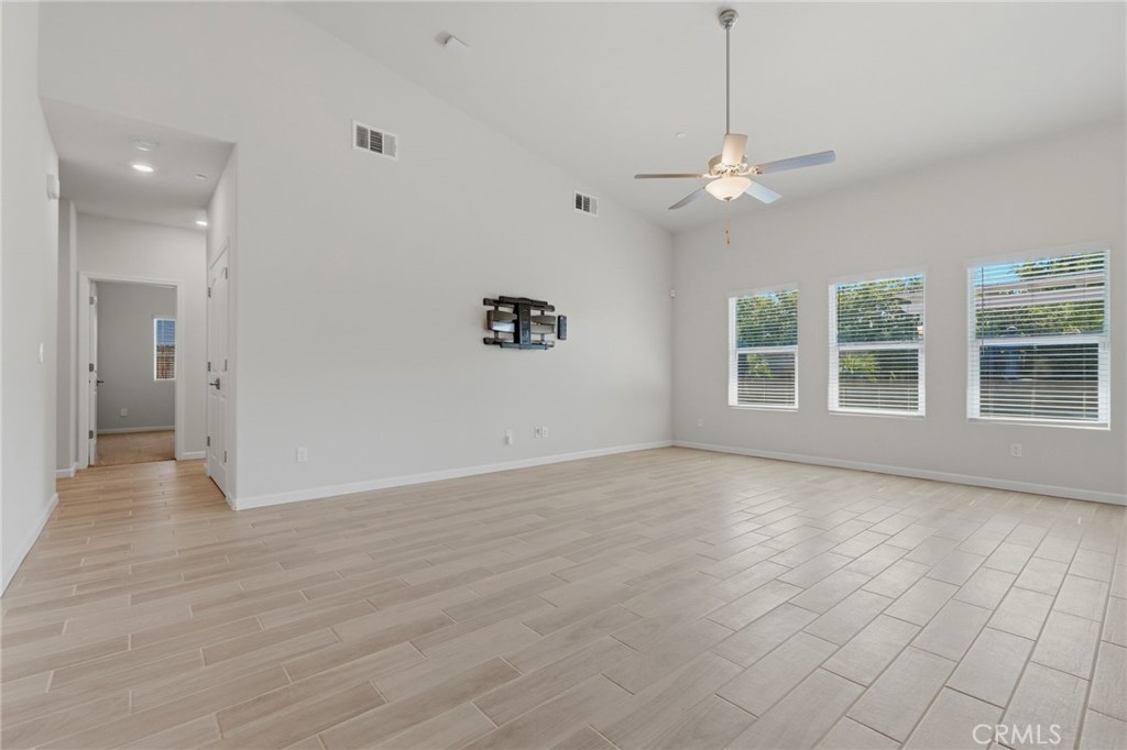 2025 Madeline Drive Property Photo 13