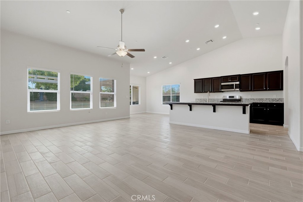 2025 Madeline Drive Property Photo 14