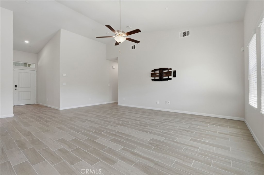 2025 Madeline Drive Property Photo 16