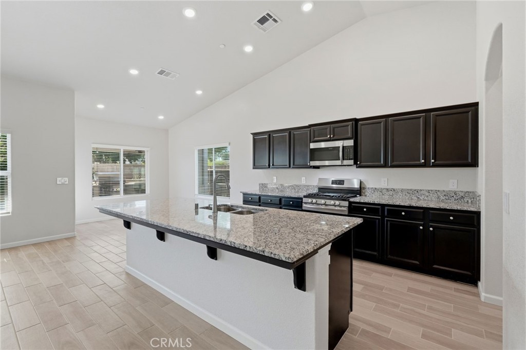 2025 Madeline Drive Property Photo 17