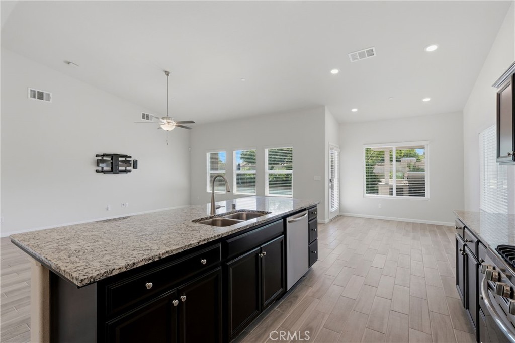 2025 Madeline Drive Property Photo 22