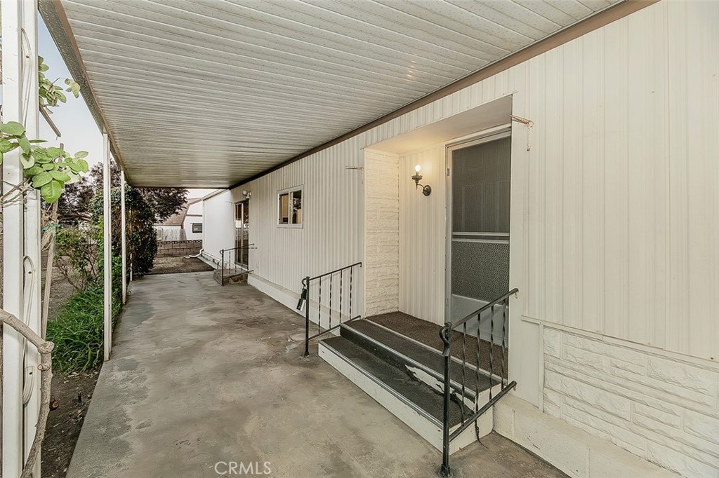 1701 Dinuba Avenue 42 Property Photo 3
