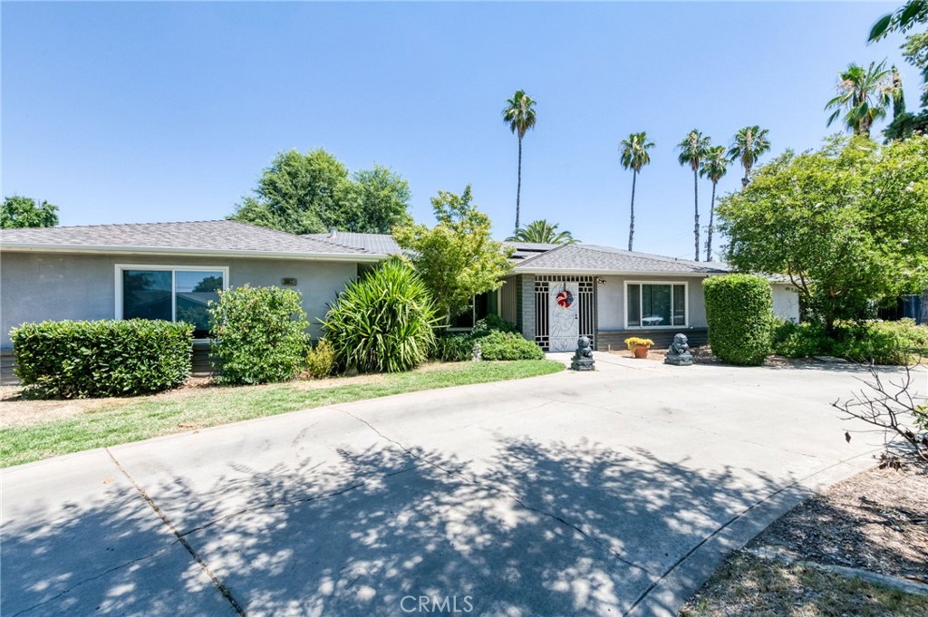 36837 Berkshire Drive Property Photo 1